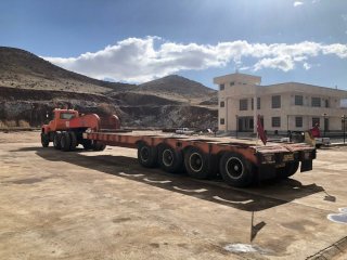 حمل و نقل و جابجایی بار ترافیکی و سنگین مجهز به کمرشکن های 2 محور 3 محور ، 4 محور و طارق 11 محور